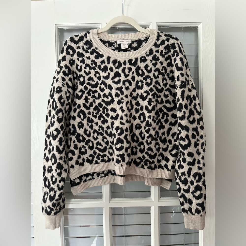 Sincerely Jules Women’s L Long Sleeve Pullover Cheetah Print Sweater | SKU 0737